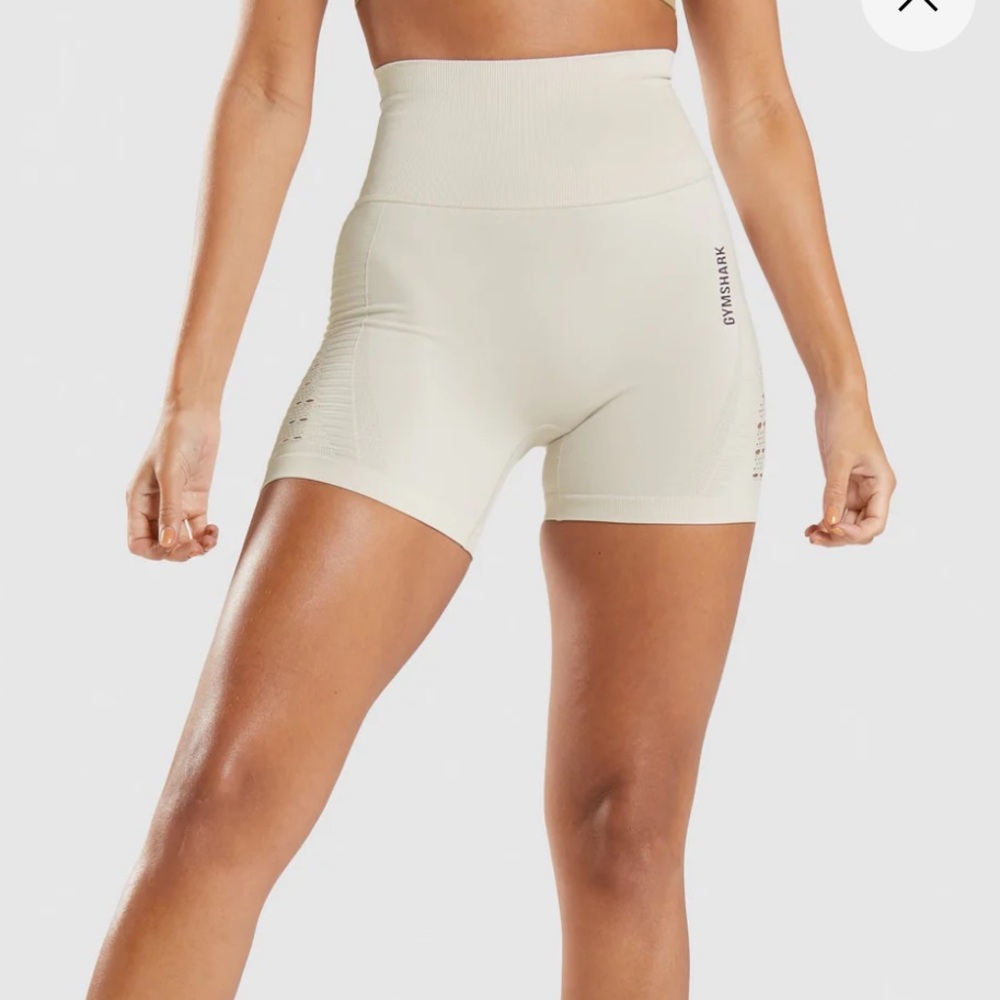 Gymshark Energy Seamless Shorts - Coconut White